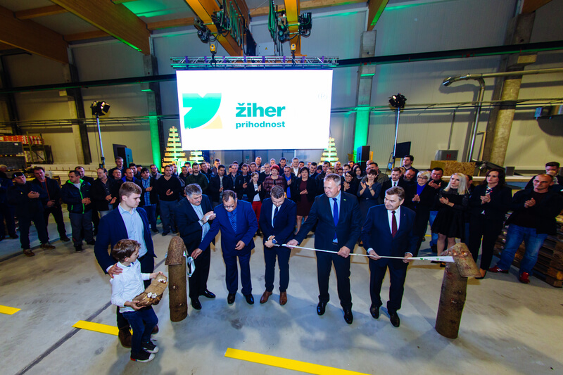 Die offizielle Eröffnung der neuen Herstellungshalle von Žiher Fertighäusern